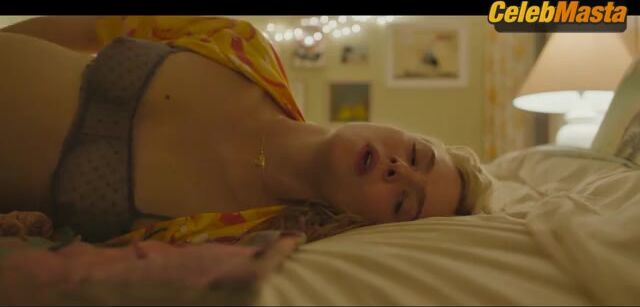 Elle Fanning Tits, Prosthetic Scene From Margo’s - Photo 3 of 5 photo 4