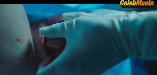 Elle Fanning ’s Bush, Prosthetic Scene From - Photo 1 of 5 photo 4