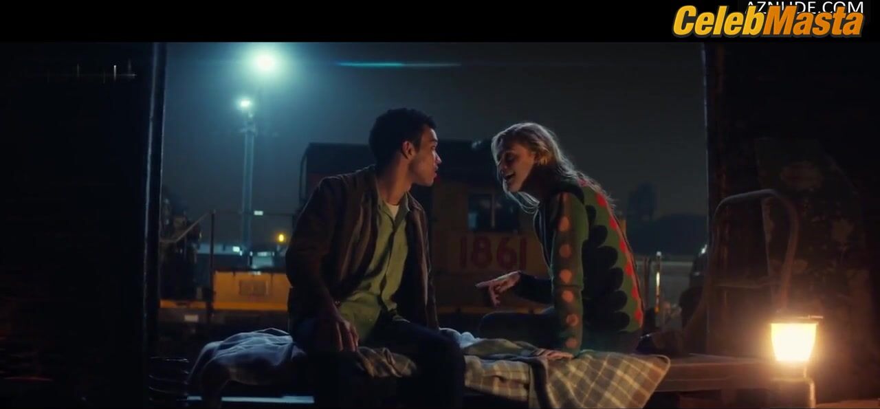 Elle Fanning Booty, Tits Scene From All The Bright Places - Photo 2 of 5 photo 5