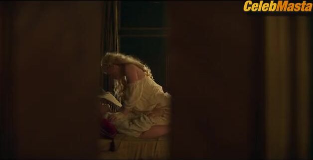 Elle Fanning ’s Sexy Scene From The Great - Photo 3 of 5