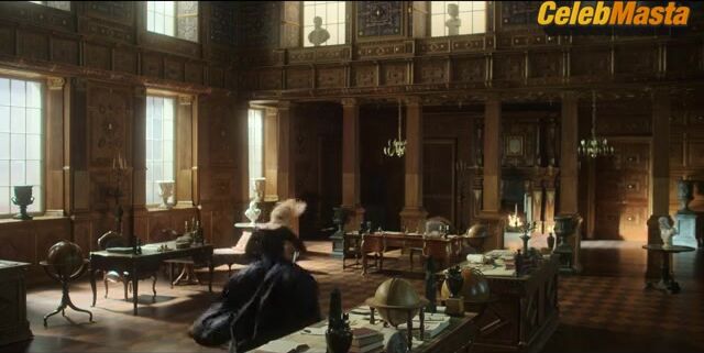 Elle Fanning ’s Sexy Scene From The Great - Photo 3 of 5