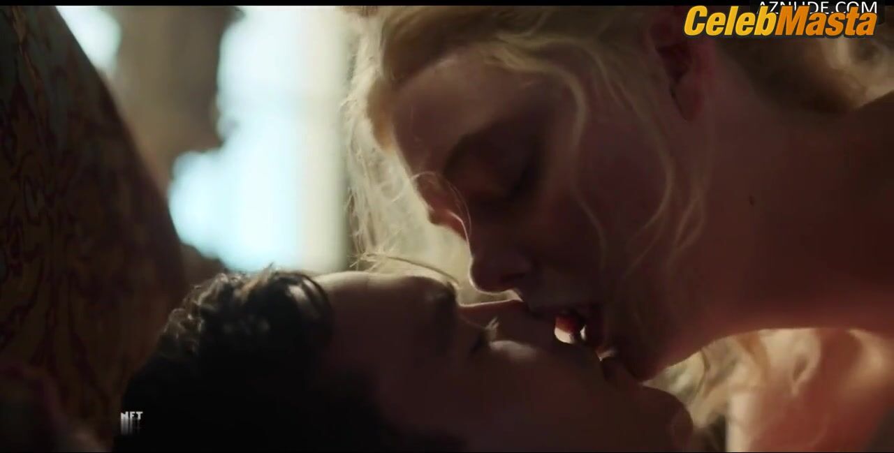 Elle Fanning Tits Scene From The Great - Photo 2 of 5 photo 5