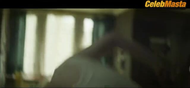 Elle Fanning ’s Sexy Scene From Teen Spirit - Photo 2 of 5 photo 4