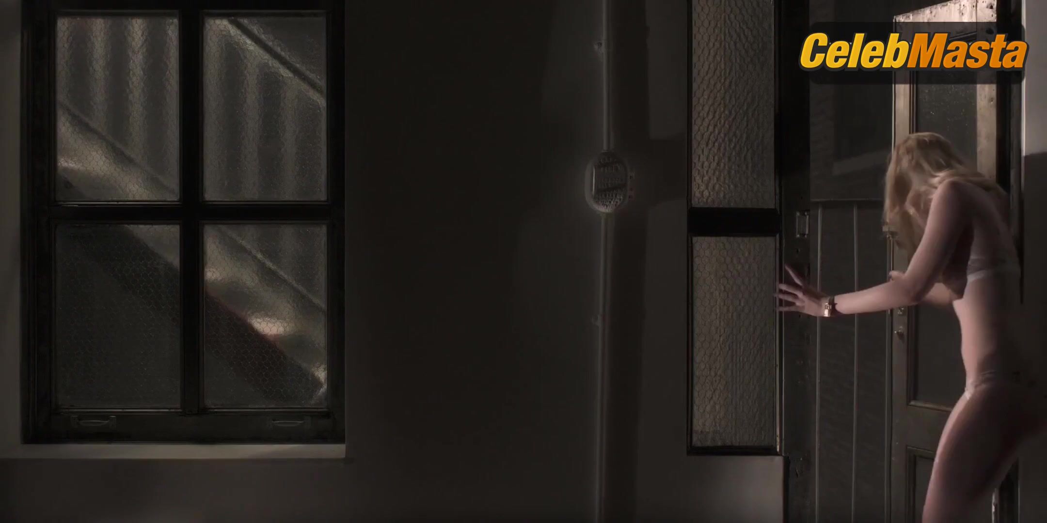Elle Fanning Tits, Underwear Scene From A Rainy Day In - Photo 3 of 5 photo 2