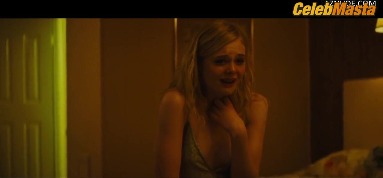 Elle Fanning Tits Scene From Galveston - Photo 1 of 5 photo 5