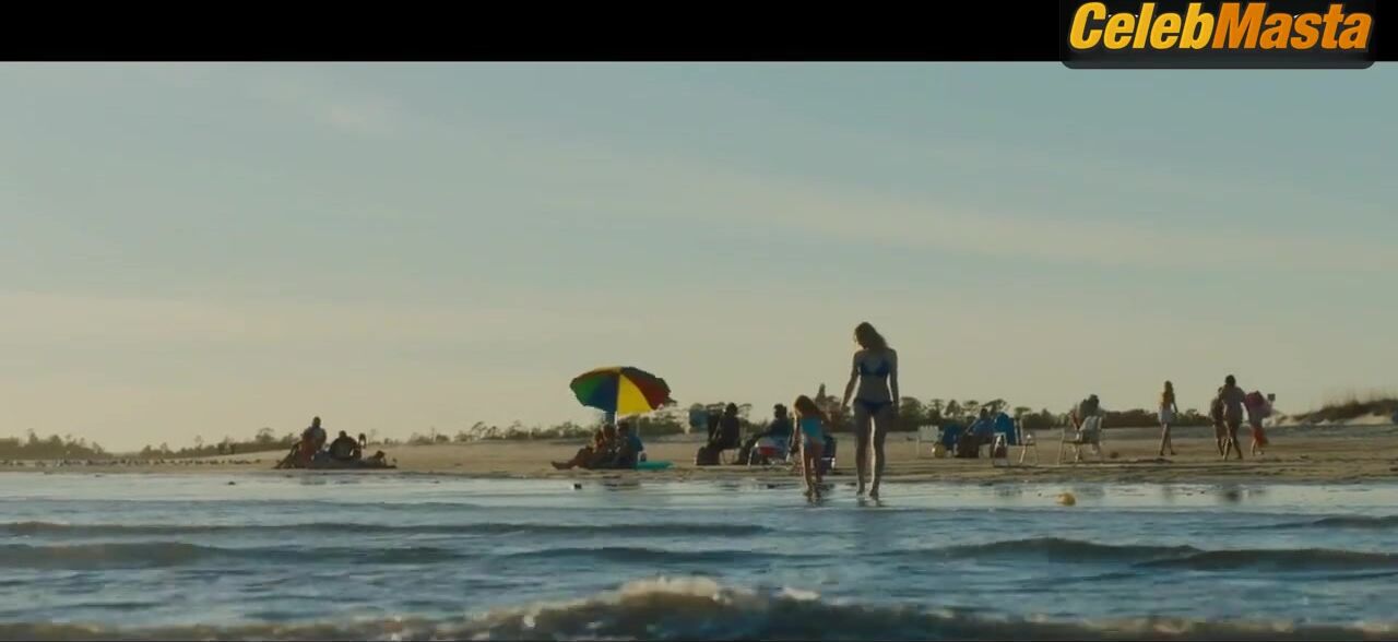 Elle Fanning Swimsuit Scene From Galveston - Photo 2 of 5 photo 3