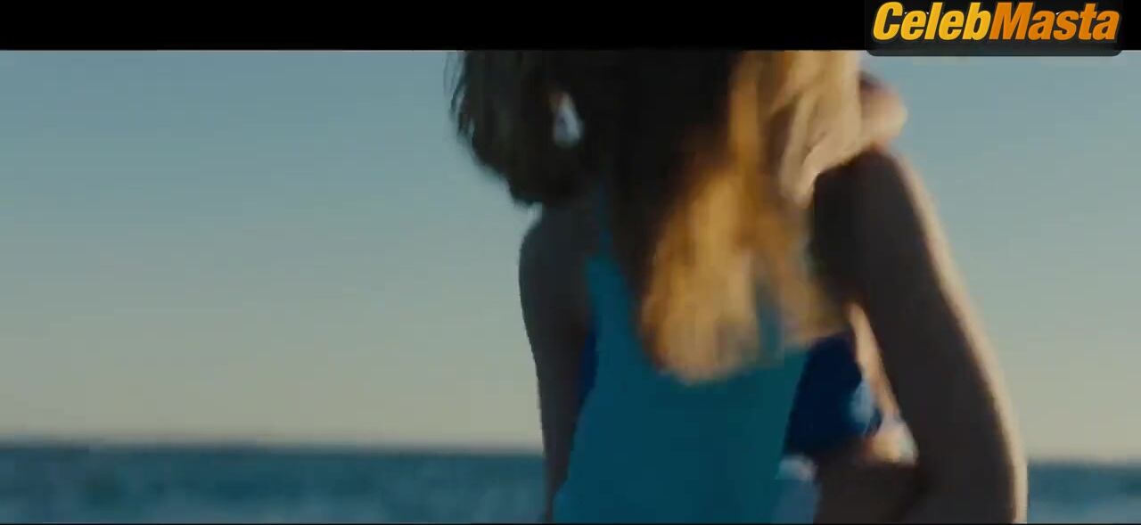 Elle Fanning Swimsuit Scene From Galveston - Photo 2 of 5 photo 5