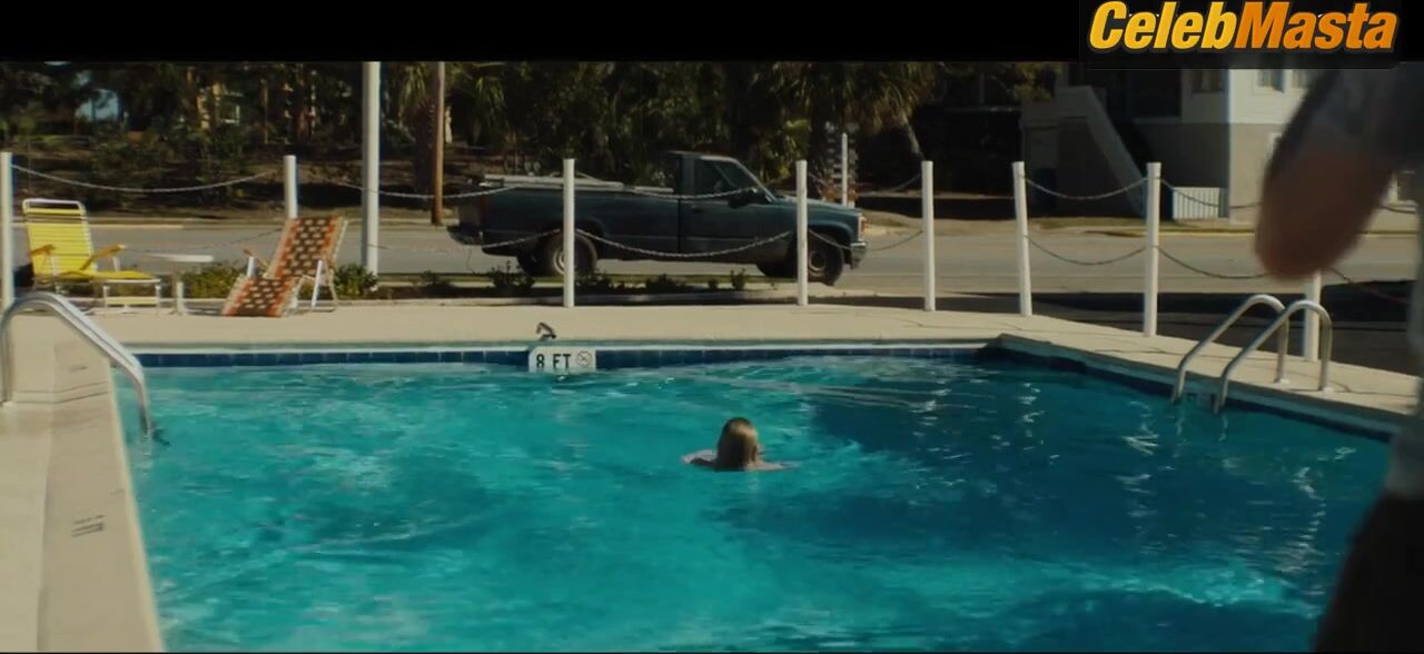 Elle Fanning Swimsuit Scene From Galveston - Photo 2 of 5 photo 4