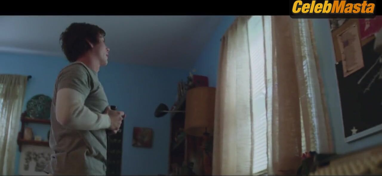 Elle Fanning ’s Underwear Scene From The Vanishing - Photo 4 of 5 photo 3