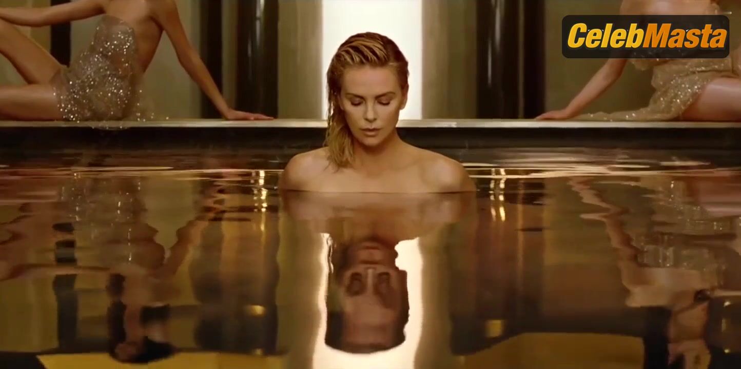 Charlize Theron Booty Scene From Dior J’adore Perfume - Photo 1 of 5 photo 2