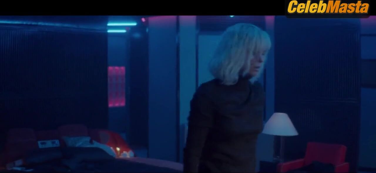 Charlize Theron ’s Underwear Scene From Atomic Blonde - Photo 2 of 5 photo 3