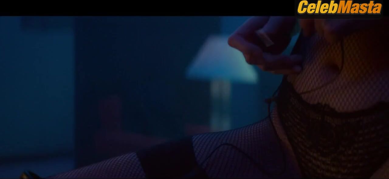 Charlize Theron ’s Underwear Scene From Atomic Blonde - Photo 4 of 5 photo 2