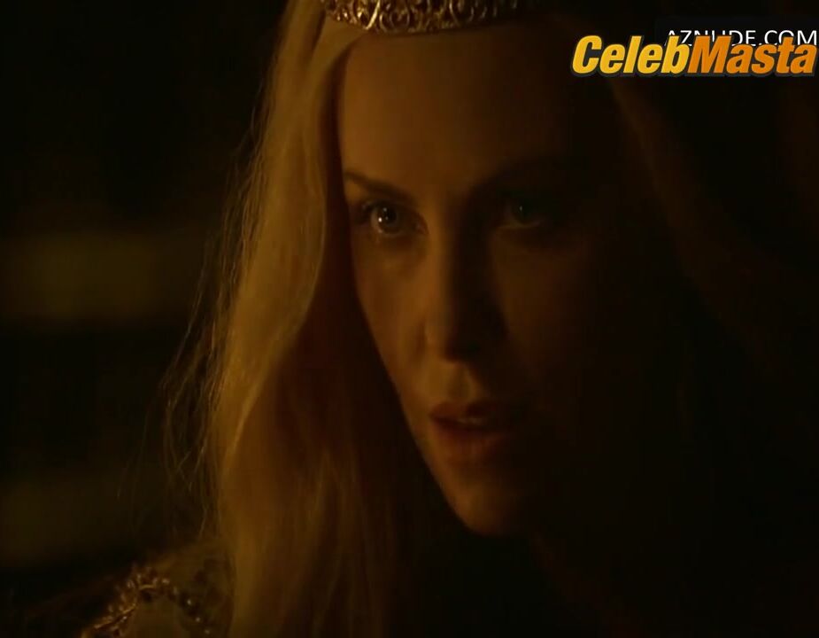 Charlize Theron ’s Sexy Scene From The Huntsman - Photo 1 of 5 photo 2