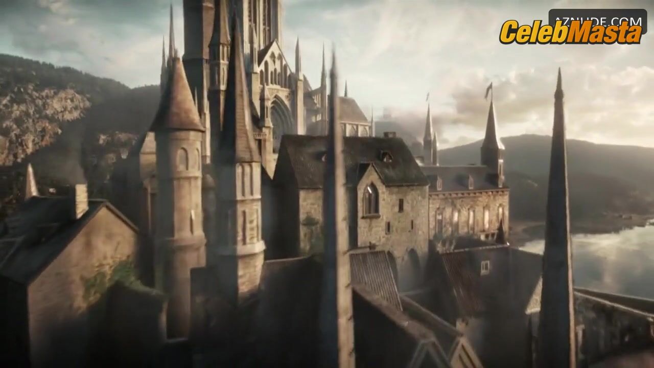 Charlize Theron ’s Sexy Scene From The Huntsman - Photo 1 of 5 photo 3