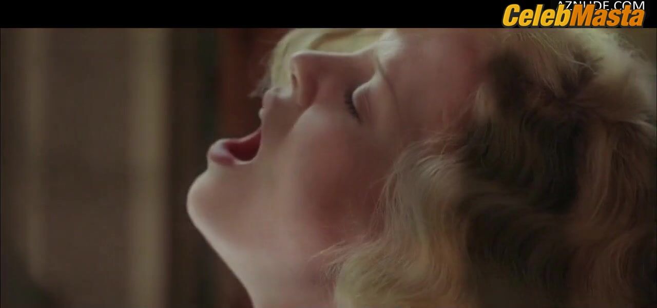Charlize Theron Tits Scene From Head In The Clouds - Photo 2 of 5 photo 3