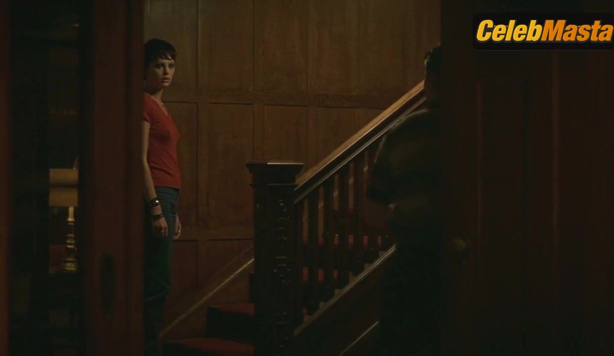 Charlize Theron Sexy Scene From The Yards - Photo 2 of 5 photo 4