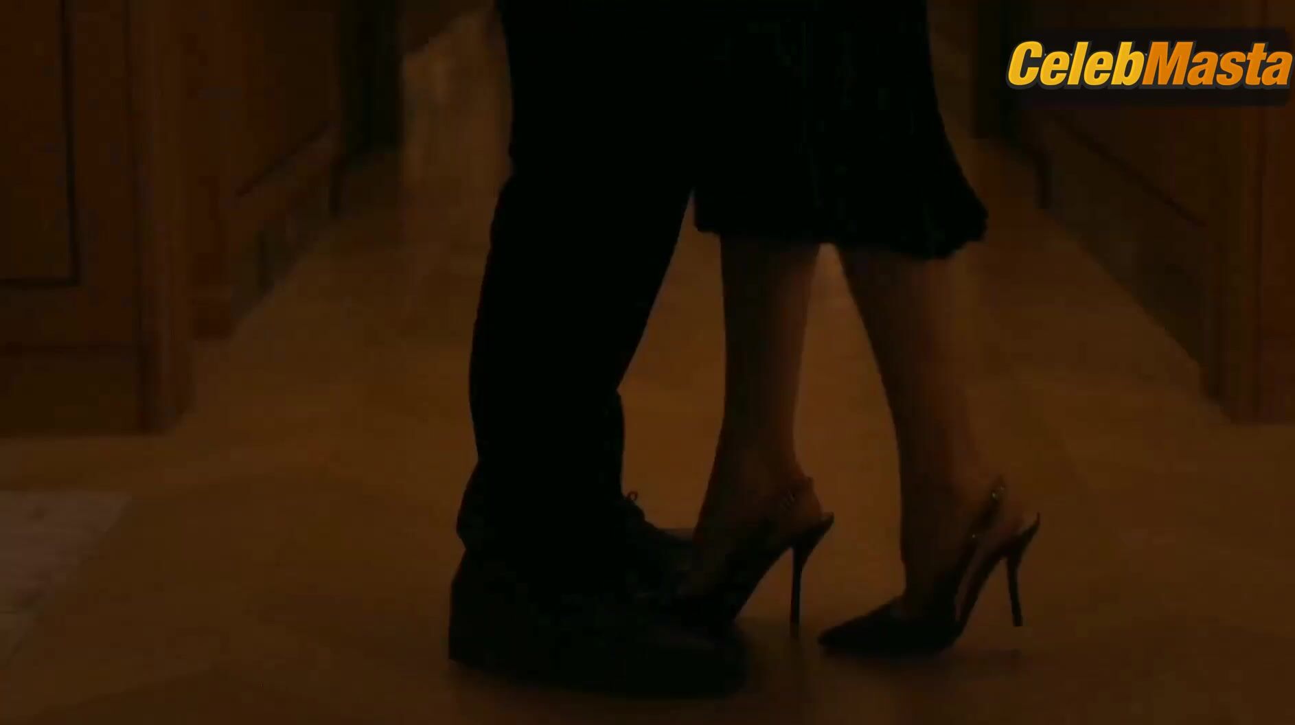 Dakota Johnson Steamy Scene In Materialists - Photo 2 of 5