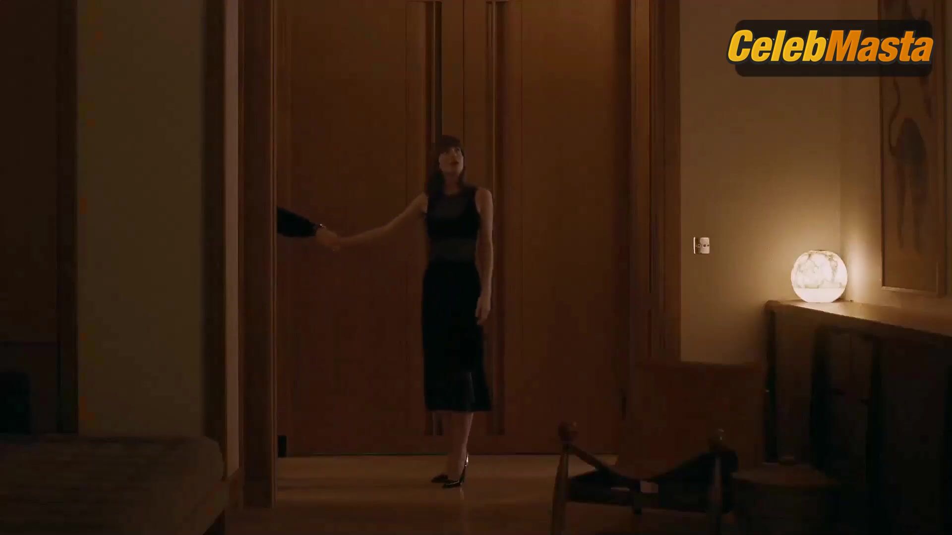 Dakota Johnson Steamy Scene In Materialists - Photo 2 of 5 photo 5