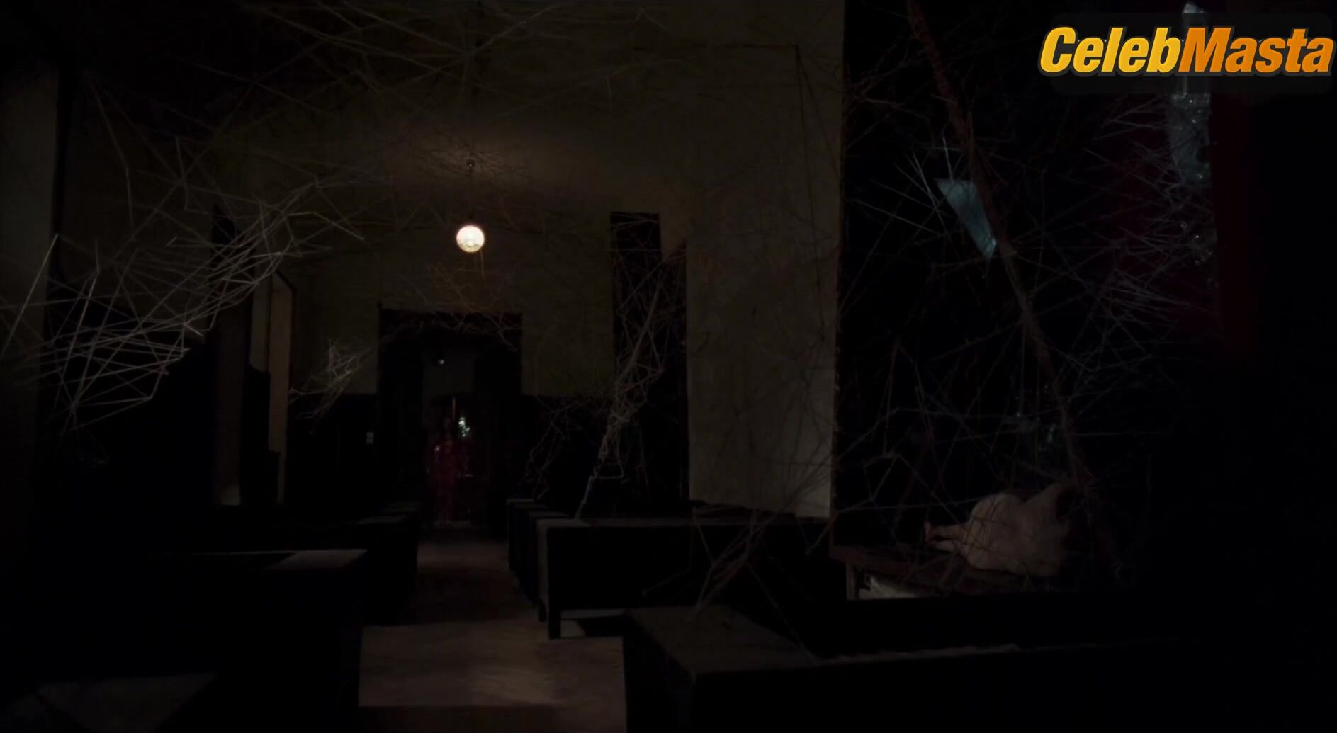 Dakota Johnson, Mia Goth and Chloe Grace Moretz Prosthetics Scene in Suspiria