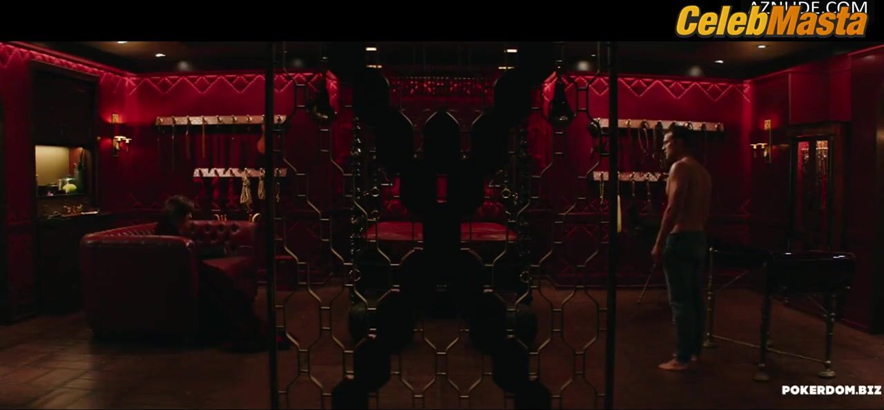 Dakota Johnson Boobs Scene In Fifty Shades Freed - Photo 1 of 5 photo 4