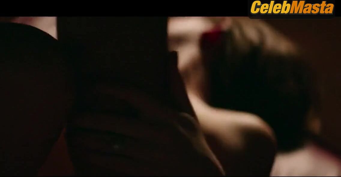 Dakota Johnson ’s Boobs And Underwear Scene In Fifty - Photo 2 of 5 photo 5