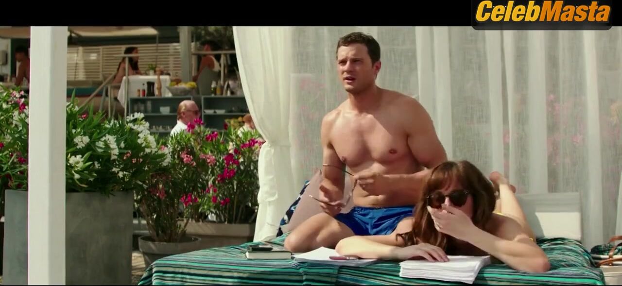 Dakota Johnson Swimsuit And Tits Scene In Fifty Shades Freed - Photo 2 of 5 photo 5