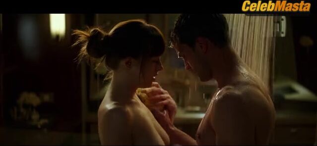 Dakota Johnson Flaunts Tits In Scene From Fifty Shades - Photo 1 of 5 photo 3