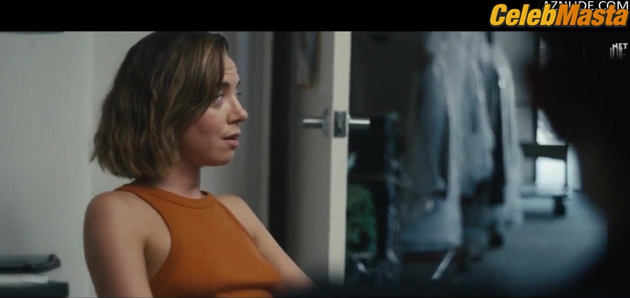 Aubrey Plaza Tits, Swimsuit Scene From Emily The Criminal - Photo 1 of 5 photo 3
