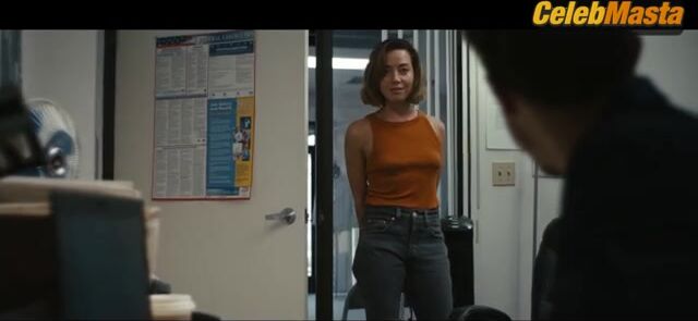 Aubrey Plaza ’s Hot Scene From Emily The Criminal - Photo 1 of 5 photo 5
