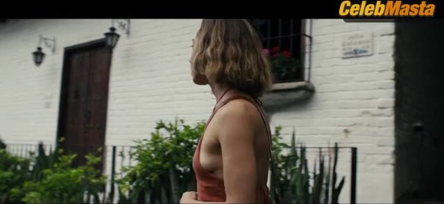 Aubrey Plaza ’s Sexy Scene From Emily The Criminal - Photo 1 of 5 photo 4