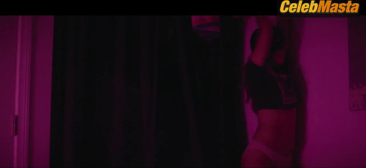 Aubrey Plaza ’s Underwear Scene From Ingrid Goes - Photo 1 of 5 photo 2