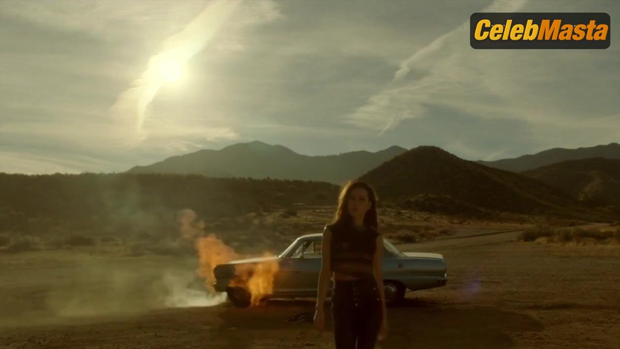 Aubrey Plaza ’s Sexy Scene From Legion - Photo 1 of 5 photo 2