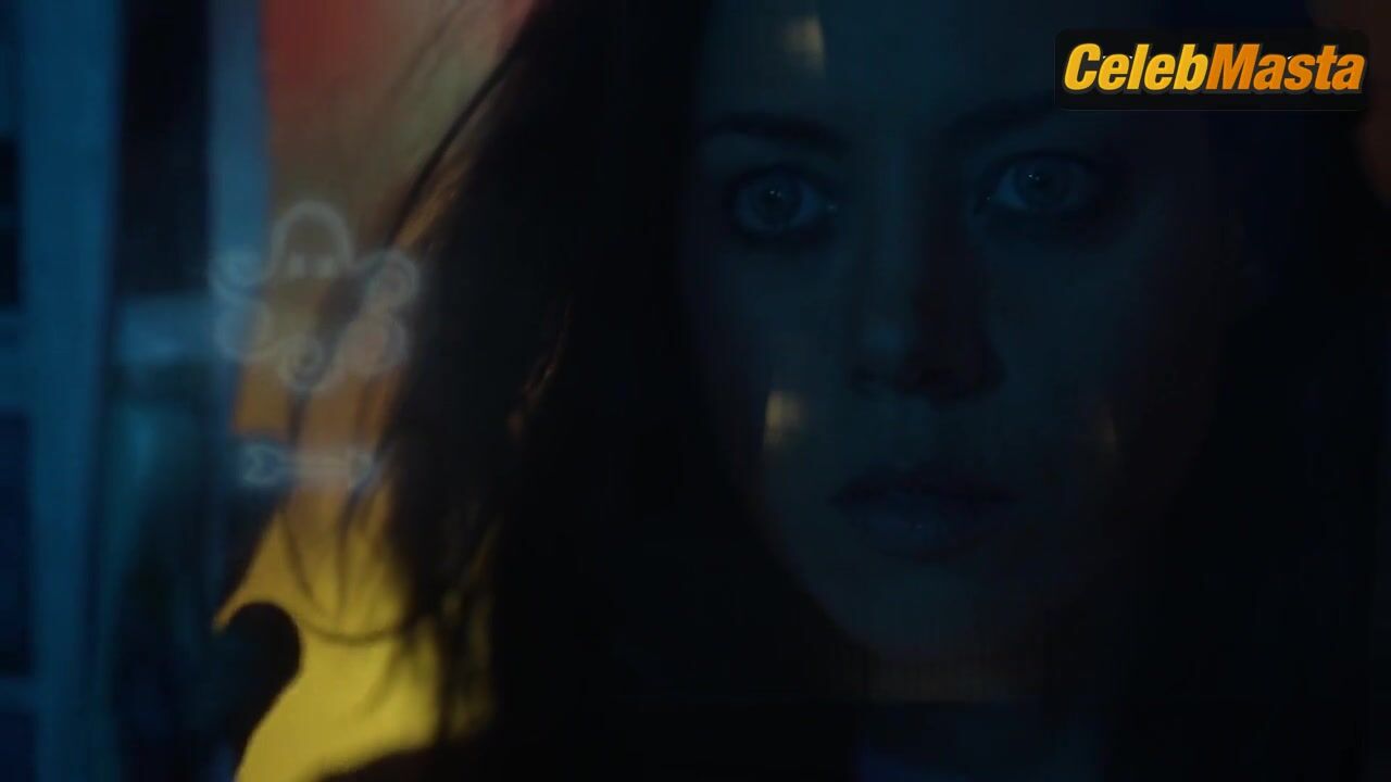 Aubrey Plaza And Vanessa Dubasso’s Underwear Scene - Photo 1 of 5 photo 4