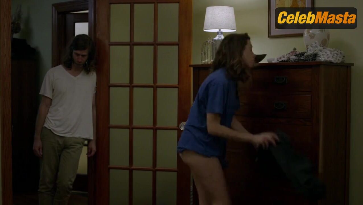 Aubrey Plaza ’s Underwear Scene From Easy - Photo 3 of 5