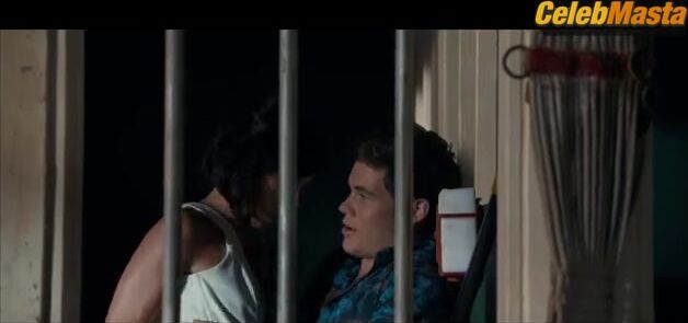 Aubrey Plaza ’s Booty Scene From Mike & Dave - Photo 2 of 5 photo 5