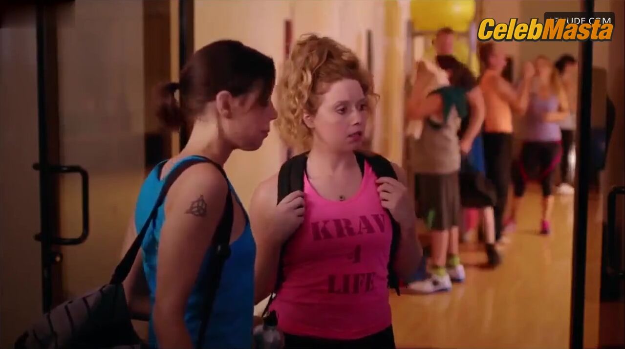 Aubrey Plaza ’s Tits Scene From Addicted To Fresno - Photo 1 of 5 photo 4