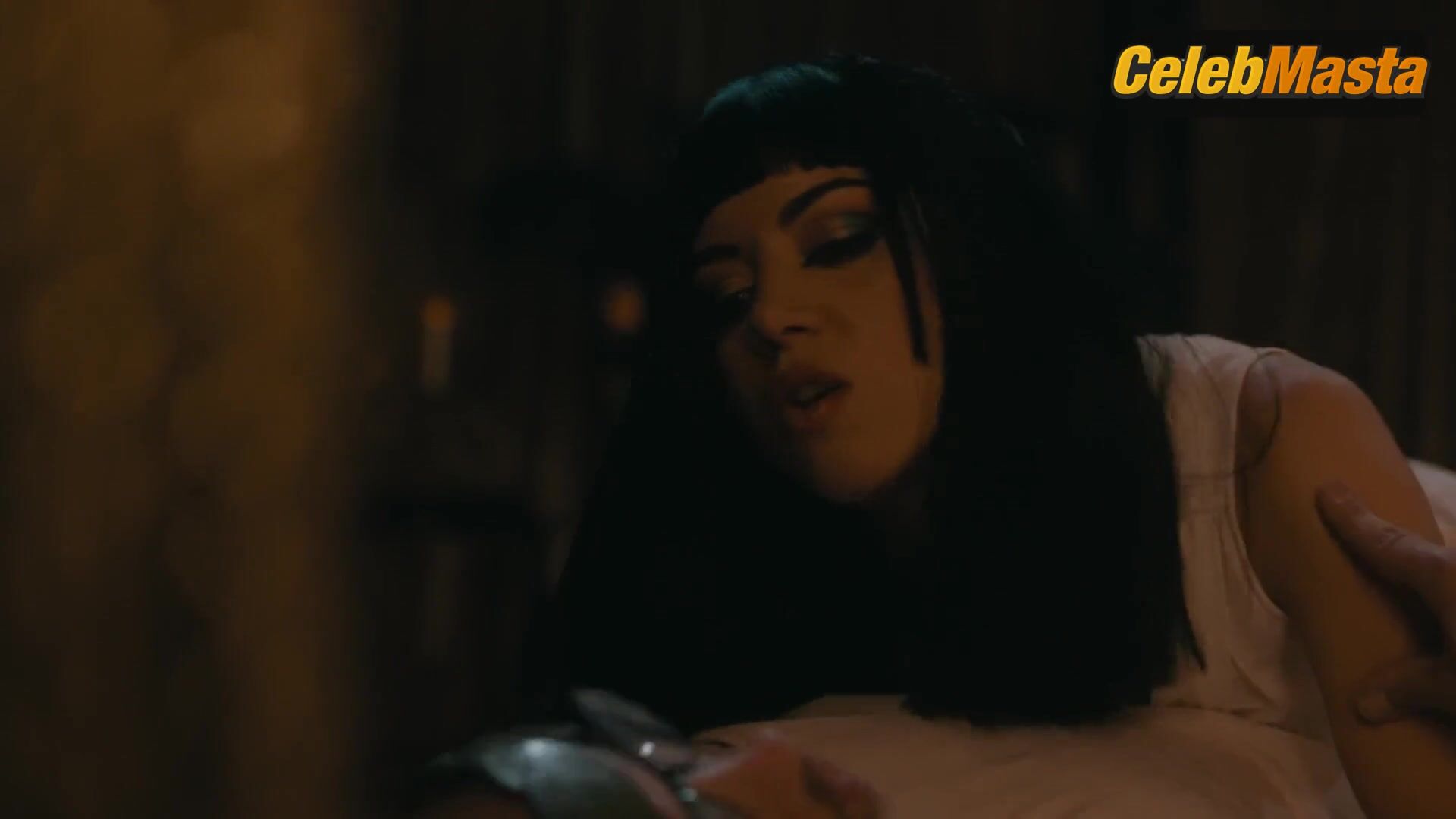 Aubrey Plaza ’s Sexy Scene From Drunk History - Photo 2 of 5