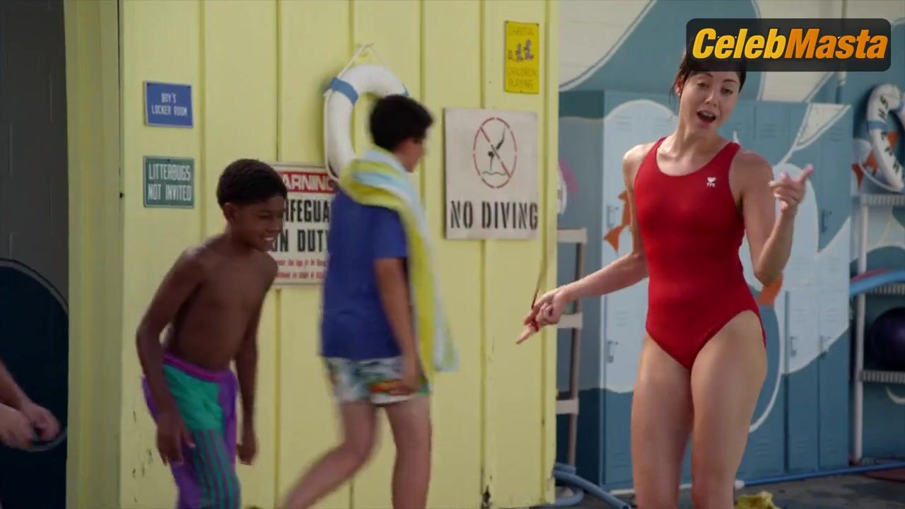 Aubrey Plaza ’s Sexy Scene From The To Do List - Photo 2 of 5