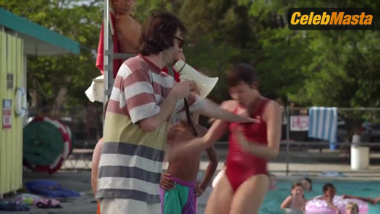 Aubrey Plaza ’s Sexy Scene From The To Do List - Photo 2 of 5 photo 3