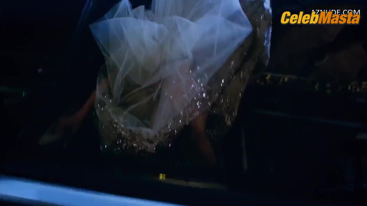 Jennifer Lopez Sexy Scene In Marry Me - Photo 2 of 5 photo 3