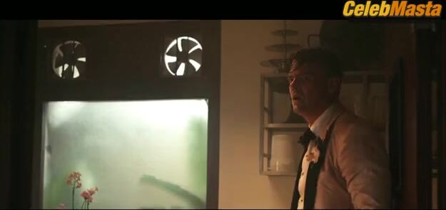 Jennifer Lopez Sexy Scene From Shotgun Wedding - Photo 5 of 5 photo 4