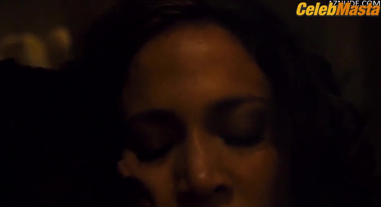 Jennifer Lopez Sexy Scene From Bordertown - Photo 1 of 5 photo 4