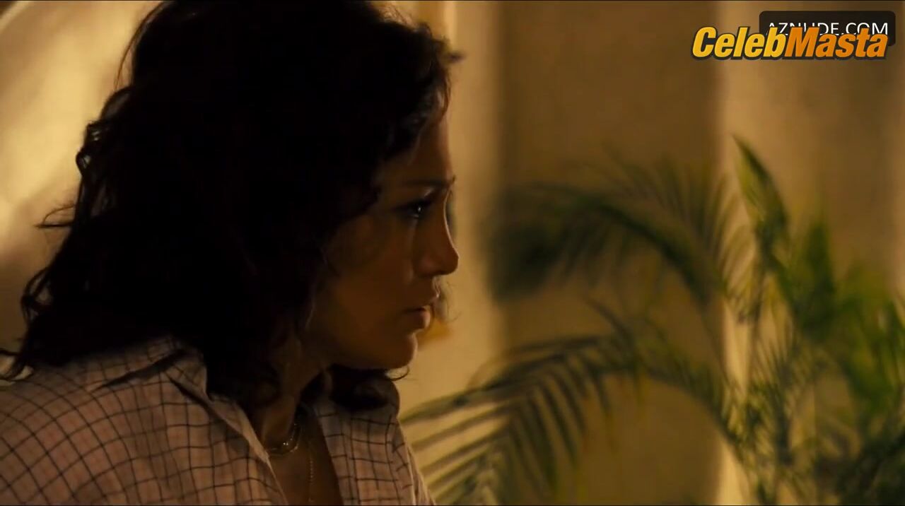 Jennifer Lopez Sexy Scene From Bordertown - Photo 1 of 5 photo 5
