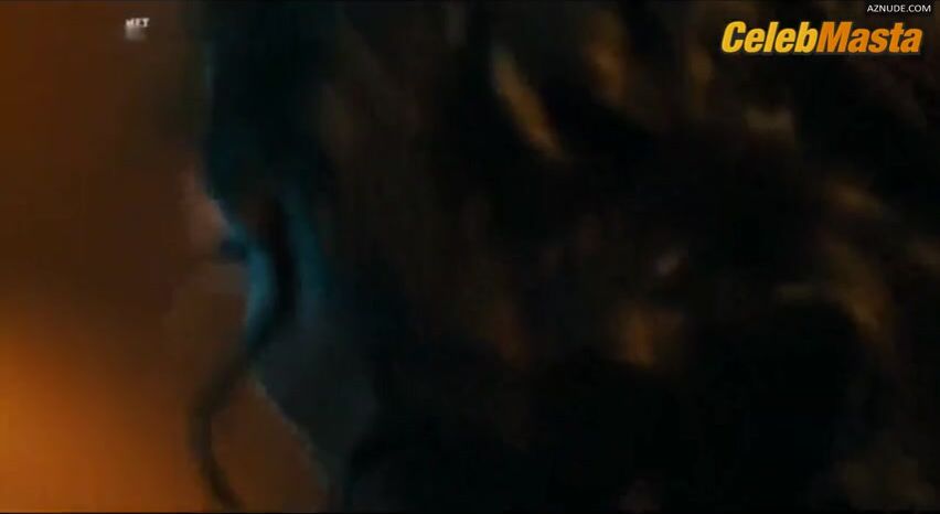 Jennifer Lopez Booty, Tits Scene From El Cantante - Photo 2 of 5 photo 4