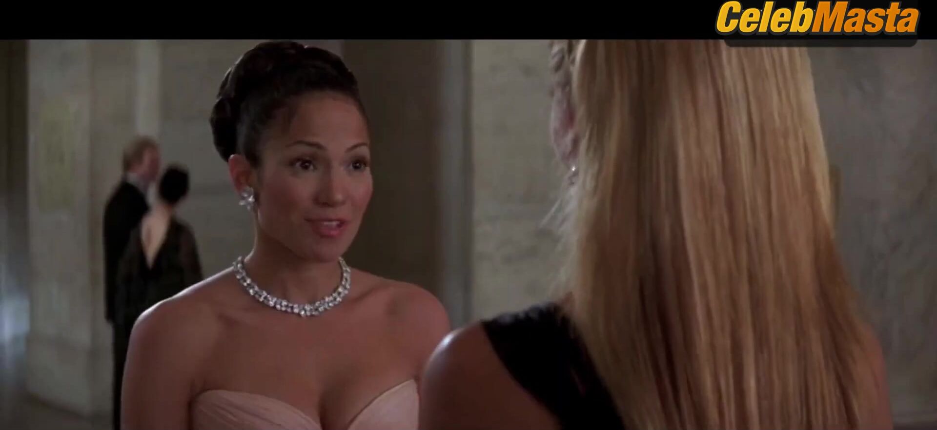 Jennifer Lopez Sexy Scene From Maid In Manhattan - Photo 2 of 5 photo 4