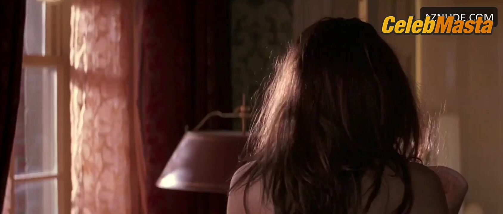 Jennifer Lopez Sexy Scene From Maid In Manhattan - Photo 1 of 5 photo 4