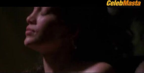 Jennifer Lopez Tits Scene From Money Train - Photo 1 of 5 photo 4