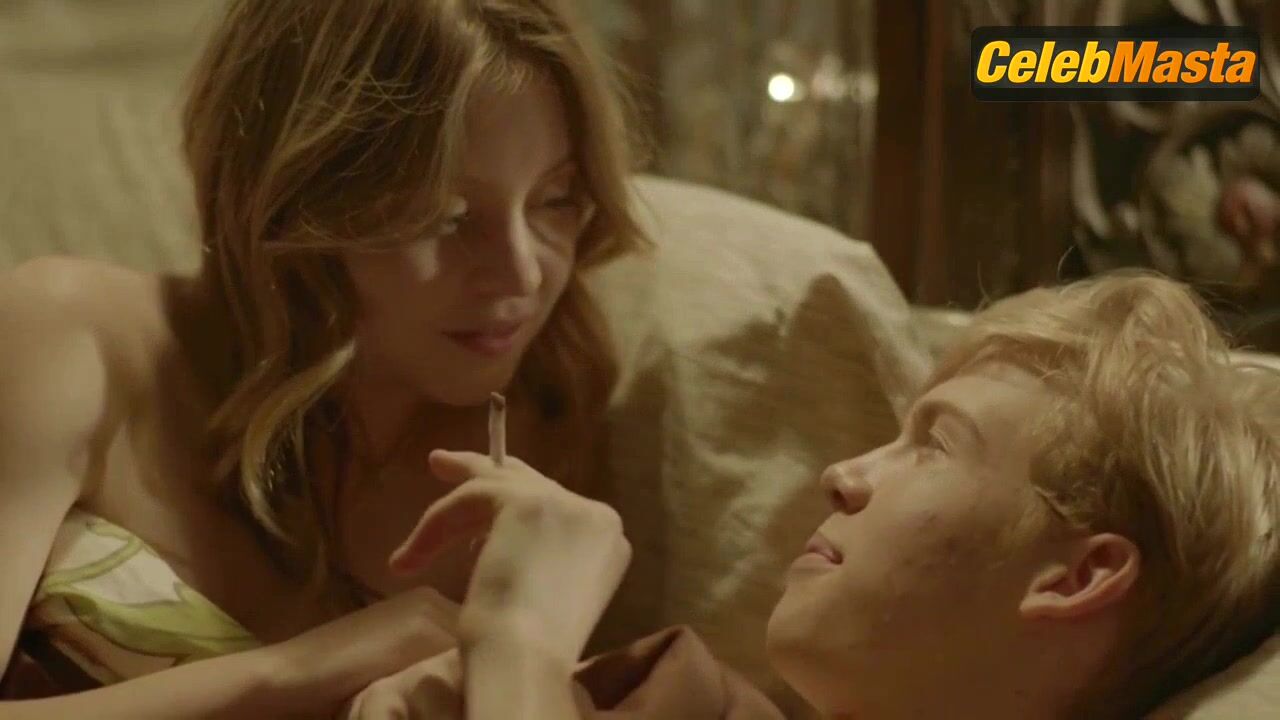 Sydney Sweeney Sexy Scene From Vikes - Photo 1 of 5 photo 5