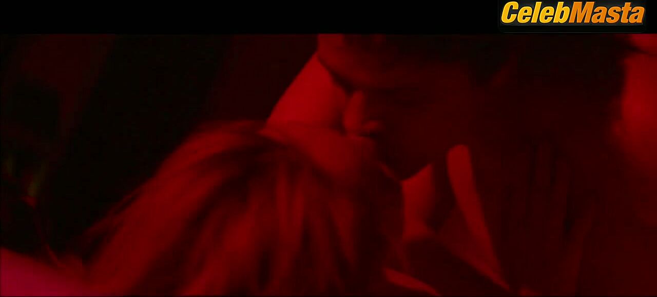 Jena Malone ’s Tits Scene In Bottom Of The World - Photo 2 of 5 photo 4