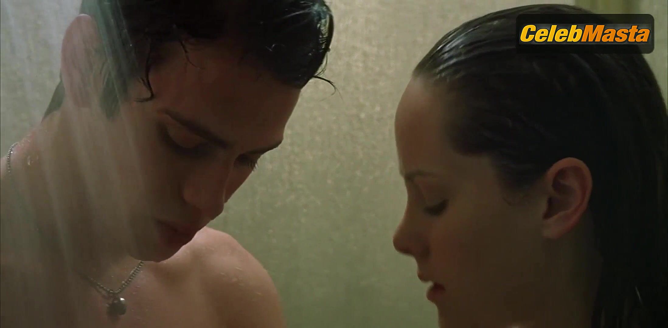 Jena Malone ’s Underwear Scene From Life As A House - Photo 2 of 5 photo 3